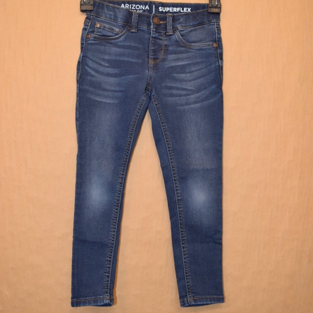 Arizona Jean Co. Women's Blue Denim Jeans - Size 6
